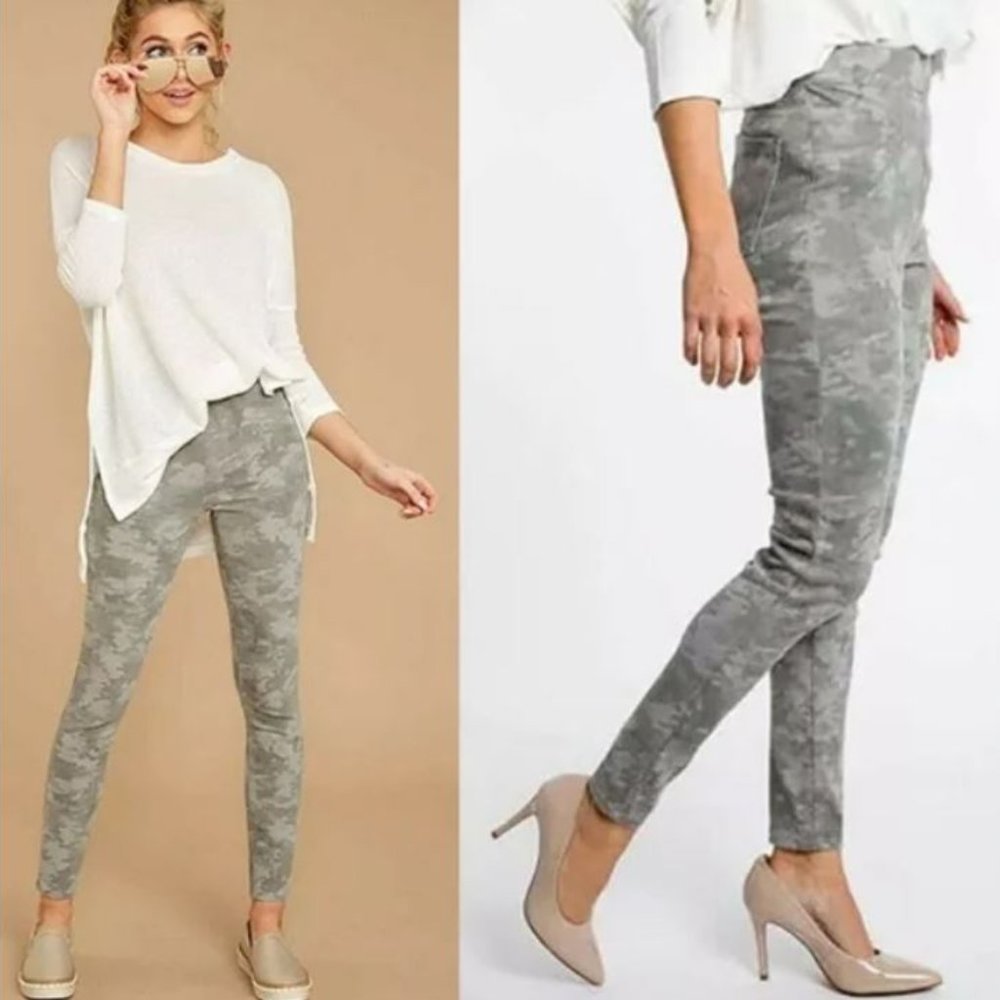 Spanx Jean-ish Leggings in Stone Wash Camo Size XL